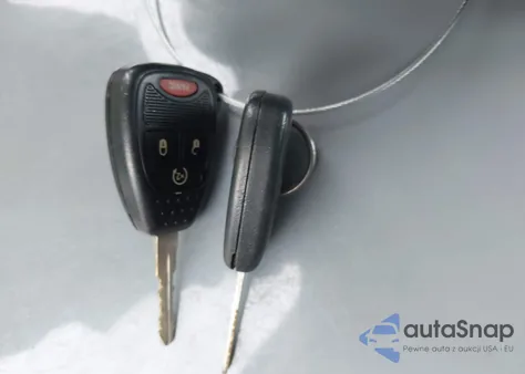 2013 Jeep Patriot Latitude z USA, uszkodzony, nr VIN 1C4NJRFB6DD180650